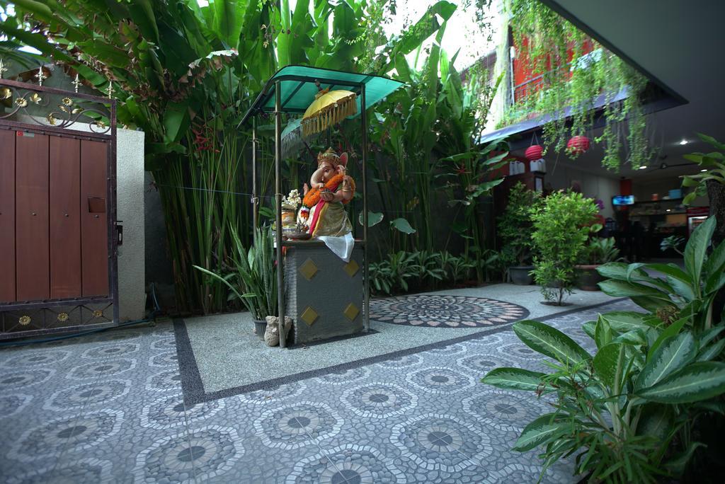 Отель Rena Segara House Kuta Кута Экстерьер фото