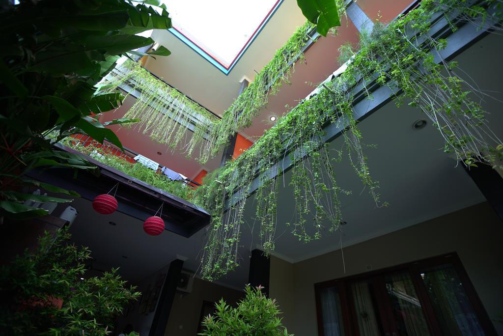 Отель Rena Segara House Kuta Кута Экстерьер фото
